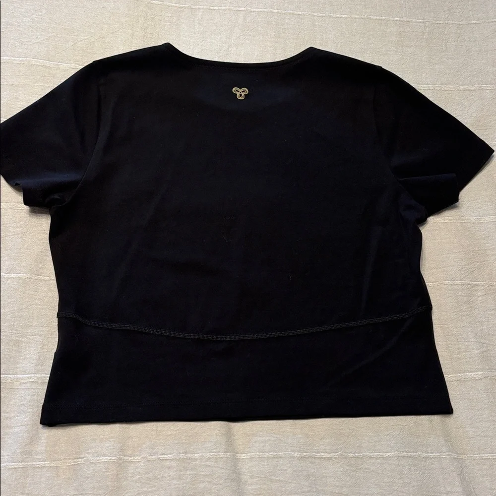 BNNW aritizia butter cropped black Tee - Picture 2 of 5